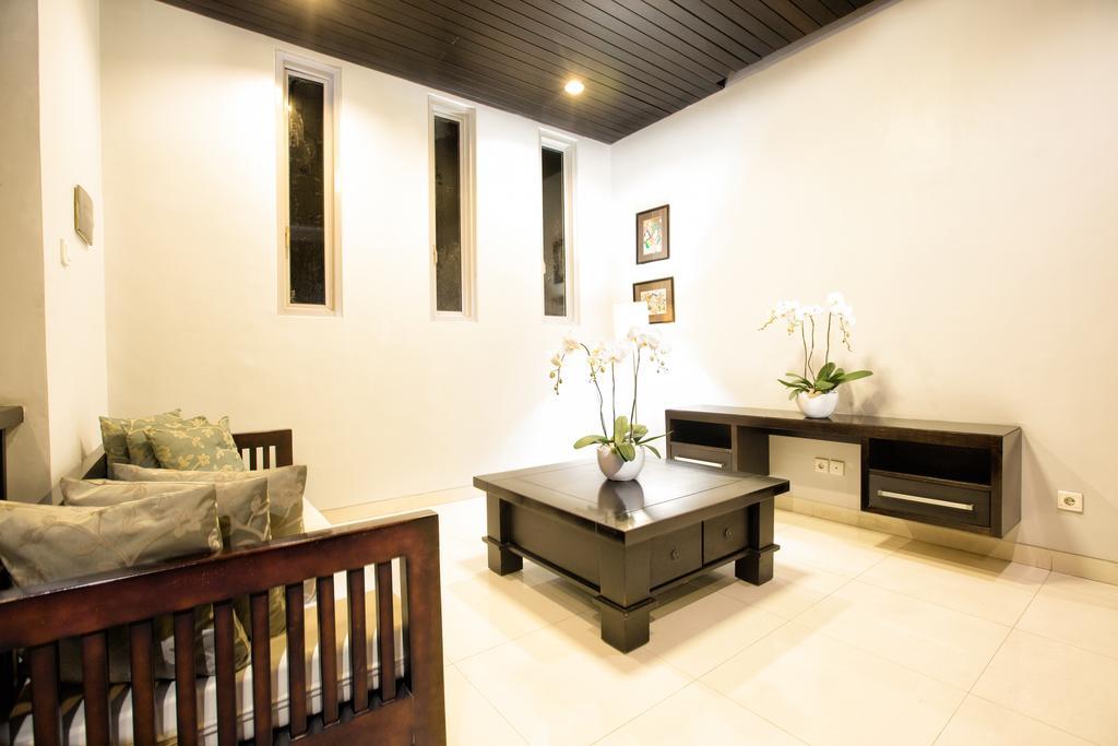 InKuta Residence&Villa Seminyak Exterior foto