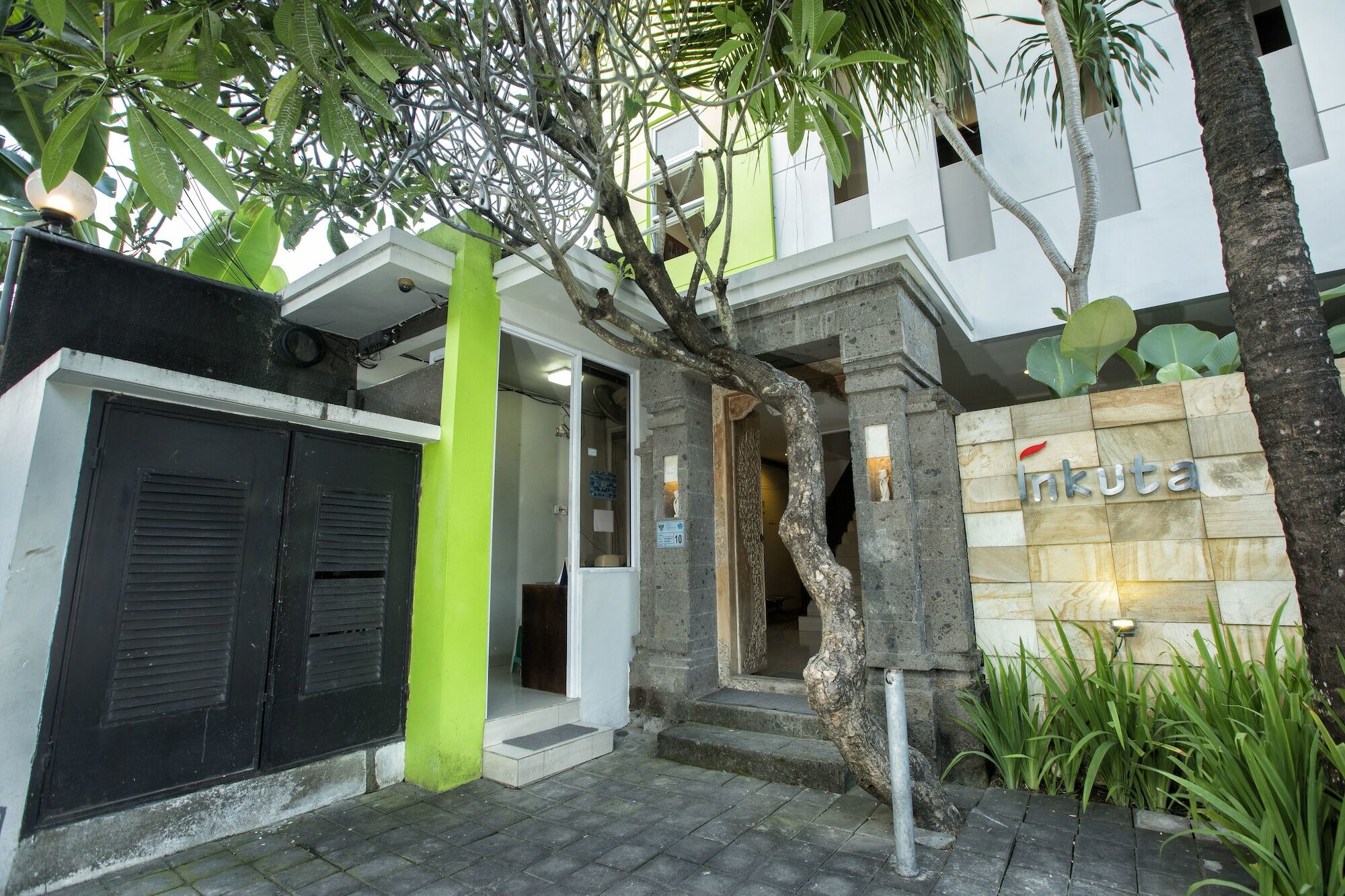 InKuta Residence&Villa Seminyak Exterior foto